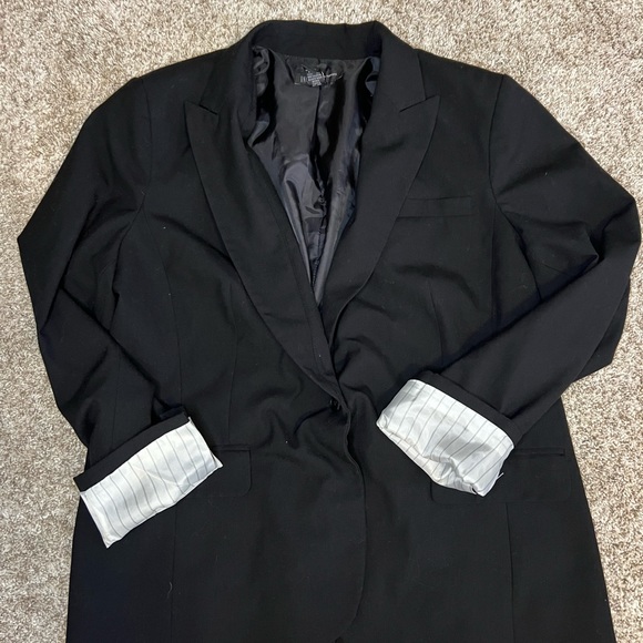 INC - Women’s Black Blazer, size 16 - Picture 3 of 3